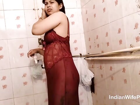 Indian Become man Hot Sex In Bathroom To